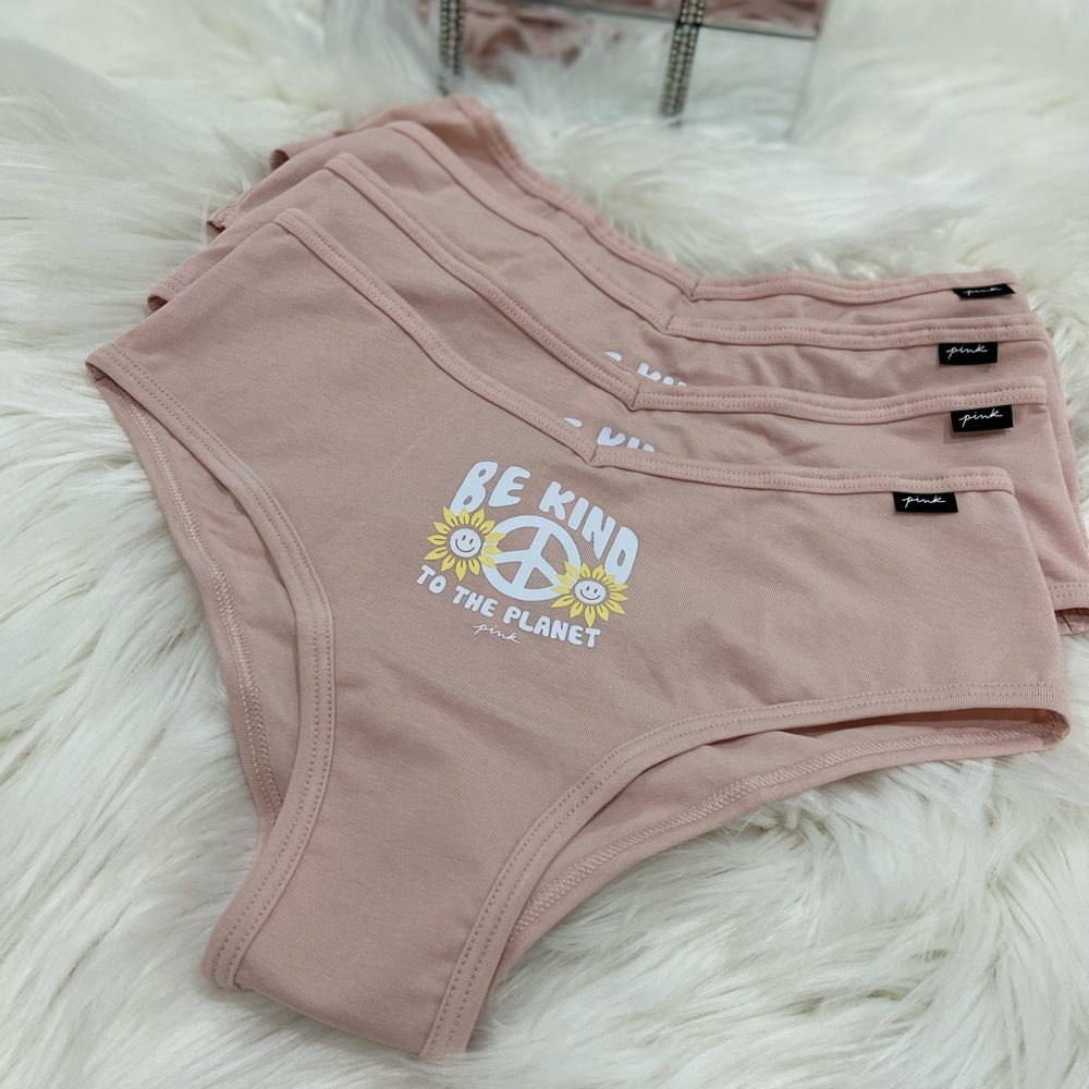 Victoria's Secret panty size M nude color new without tag